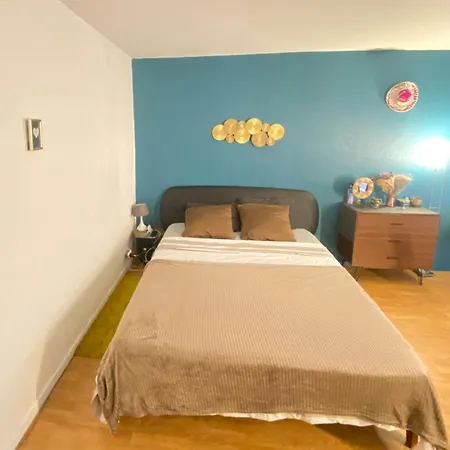 Centre Apartment *